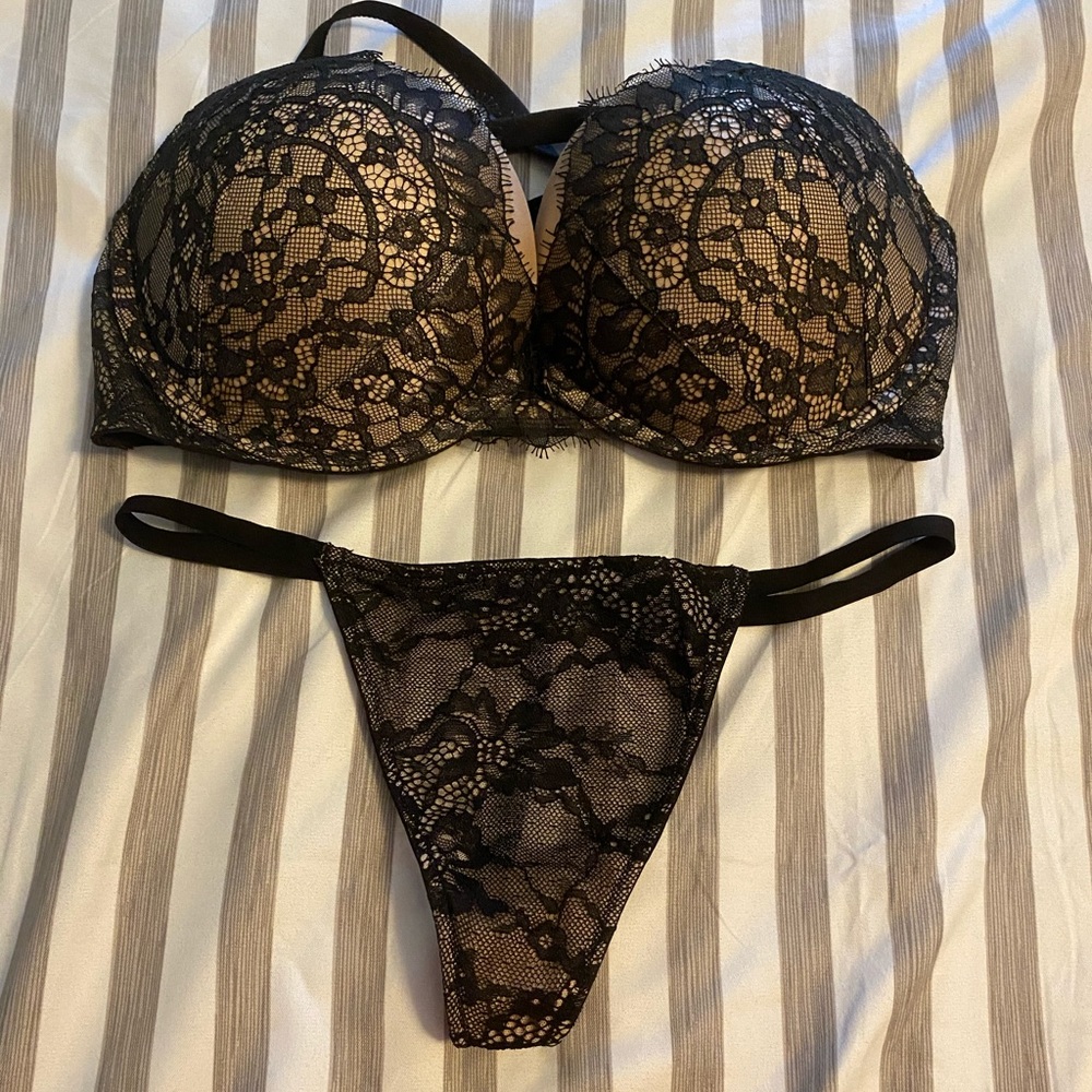 Victoria’s Secret bra 36C